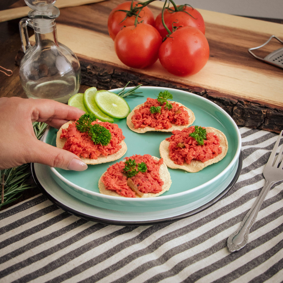 Tostadas con guisado de marlín ahumado